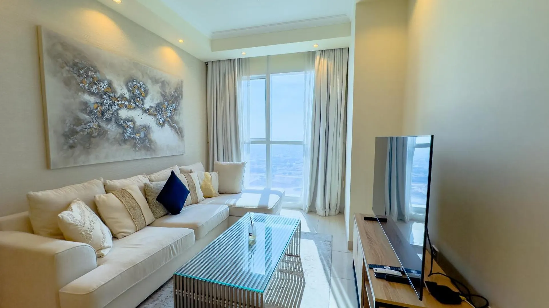 1Bhk In Business Bay Near Metro Apartment Dubai